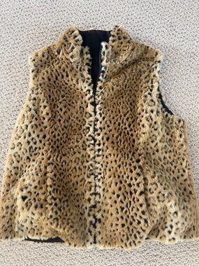 Faux Leopard Print Reversible Faux Fur Vest